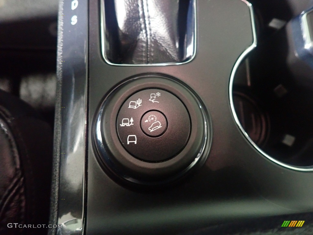 2018 Explorer XLT 4WD - Oxford White / Ebony Black photo #38