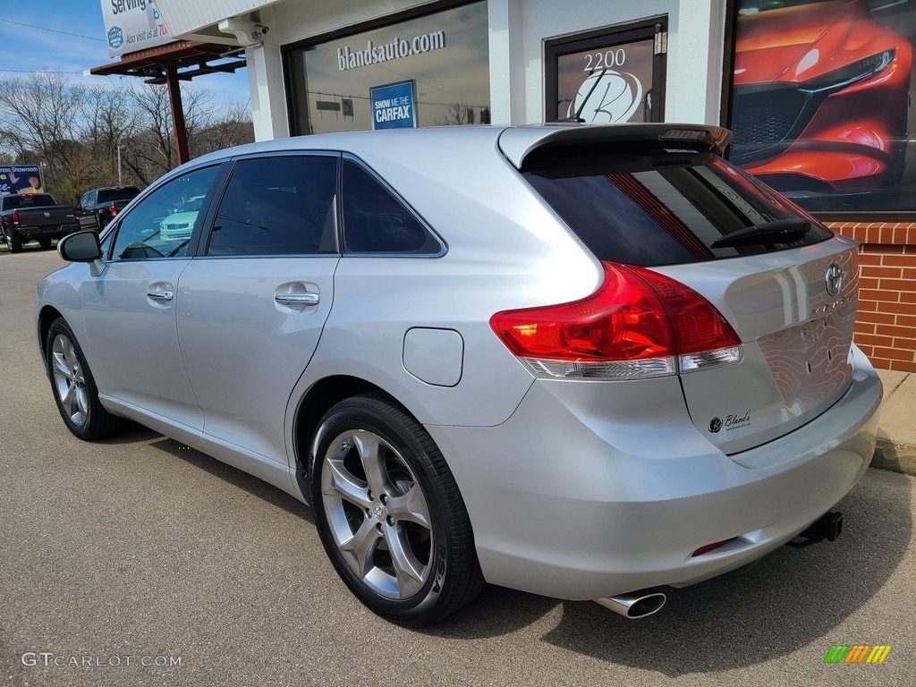 2010 Venza V6 AWD - Classic Silver Metallic / Gray photo #37