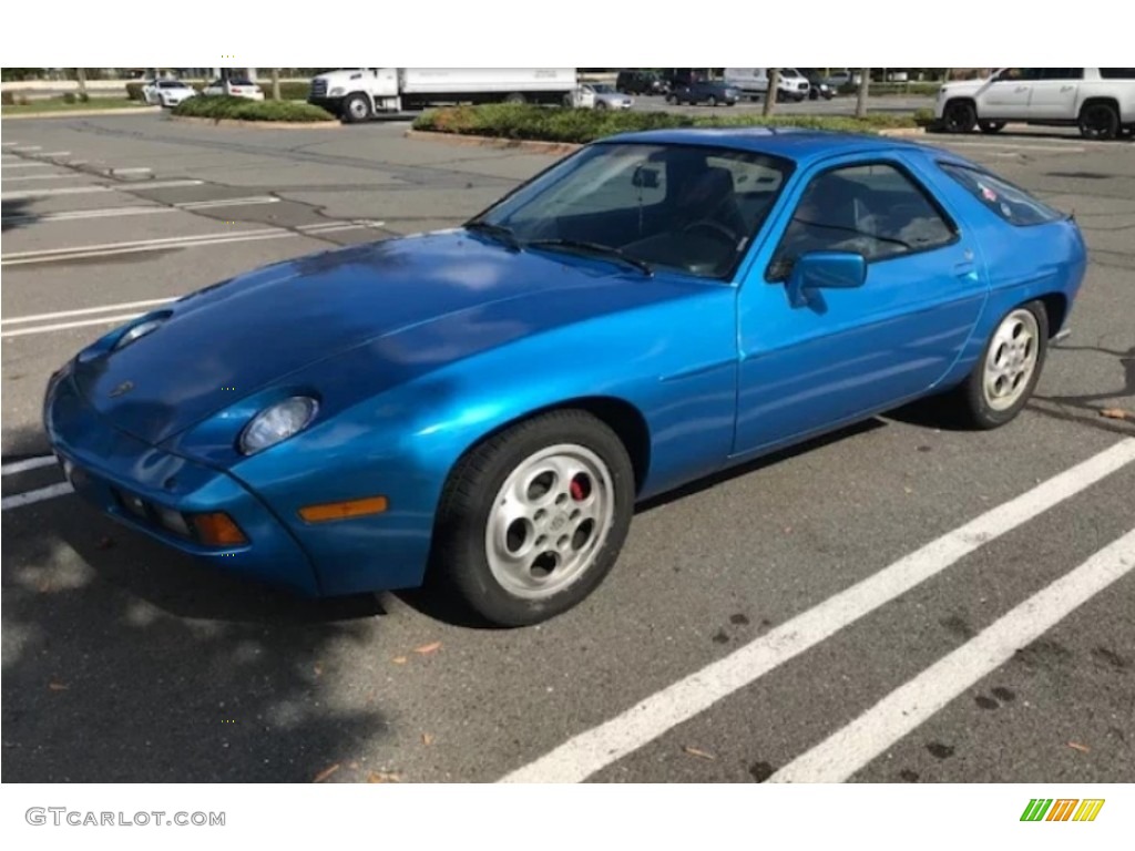 Minerva Blue 1980 Porsche 928 Standard 928 Model Exterior Photo #141532457
