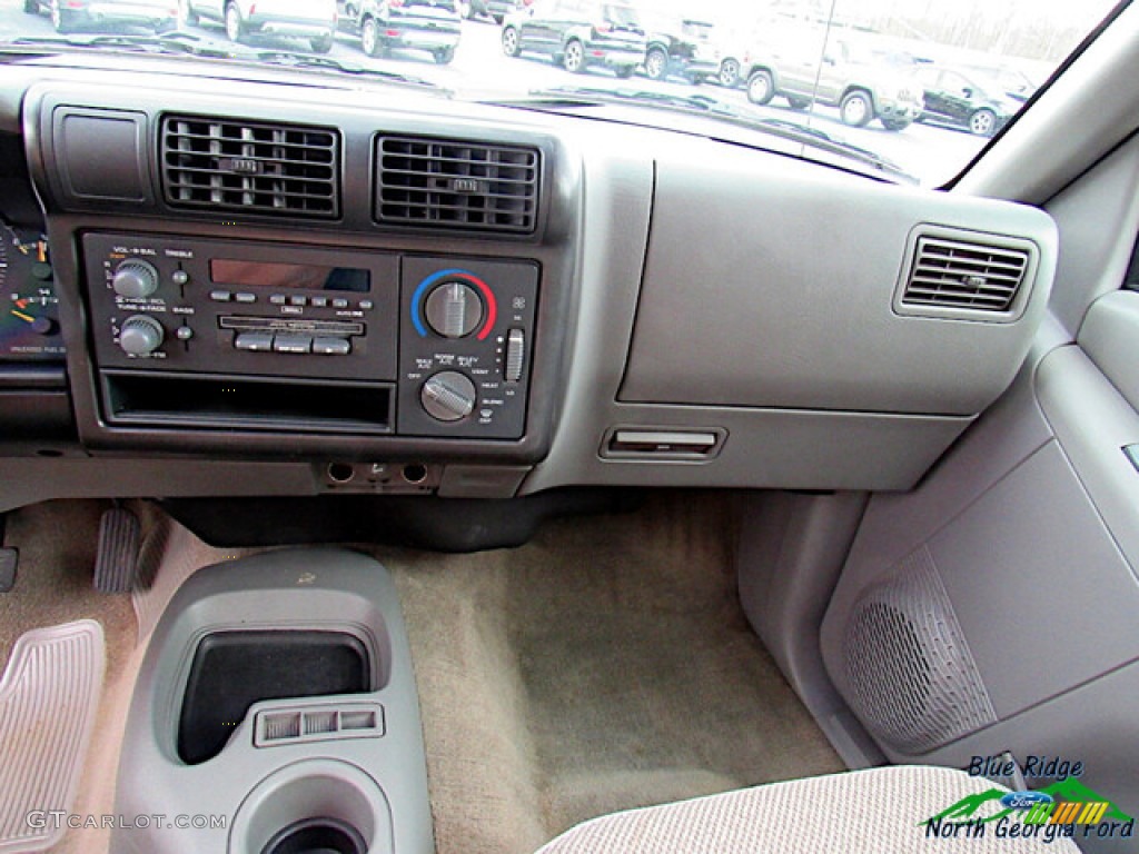 1994 Chevrolet S10 LS Extended Cab Dashboard Photos