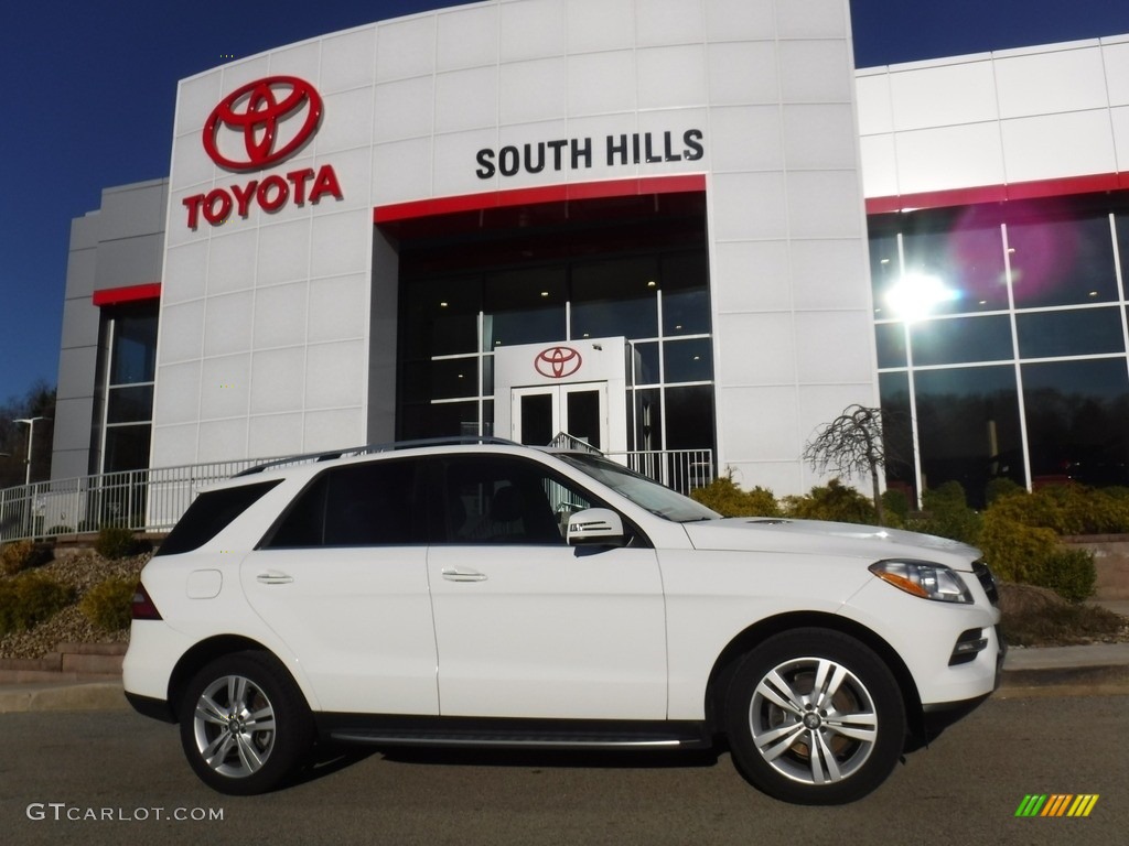 2015 ML 350 4Matic - Polar White / Black photo #2