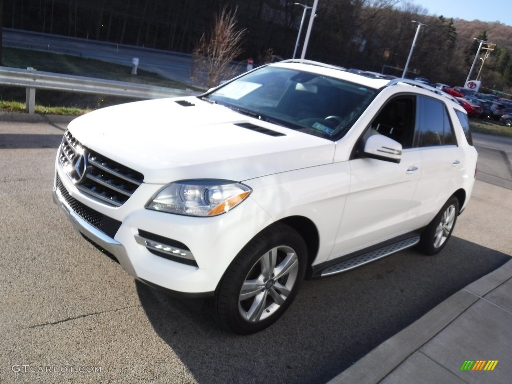 2015 ML 350 4Matic - Polar White / Black photo #13