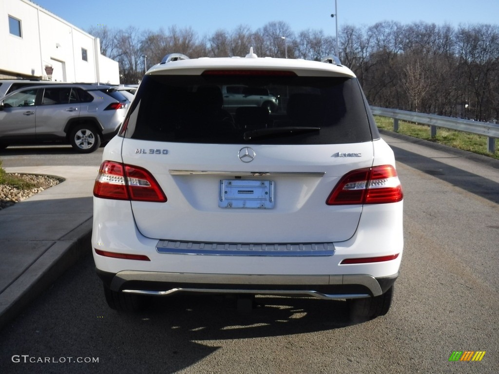 2015 ML 350 4Matic - Polar White / Black photo #16