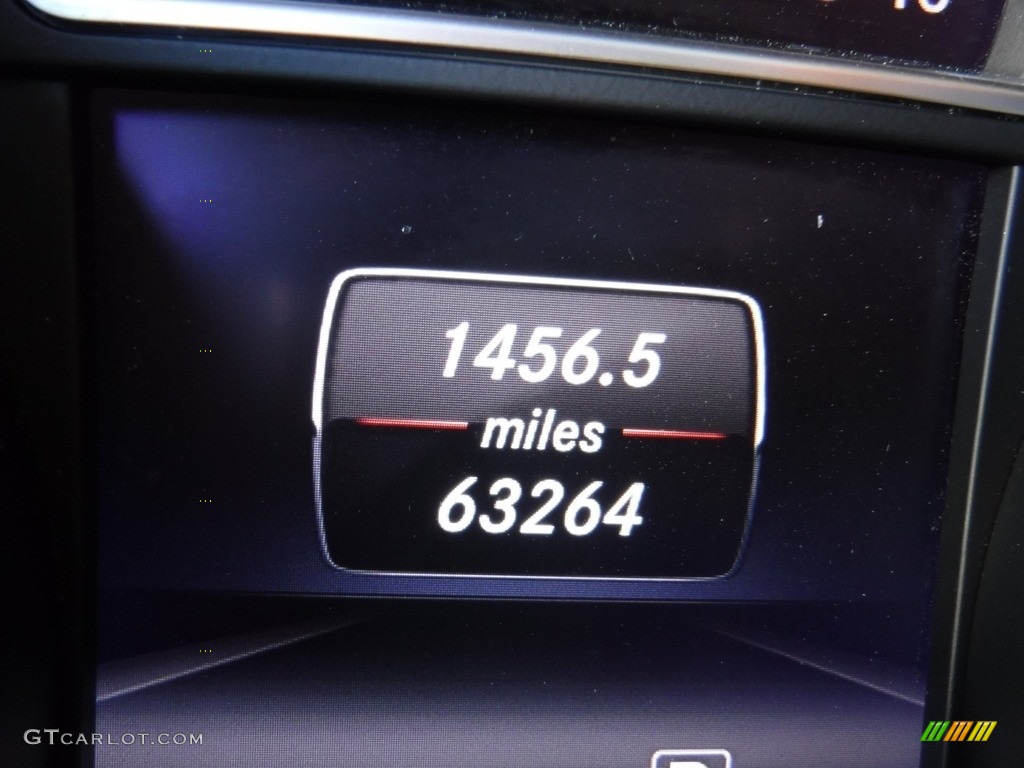 2015 ML 350 4Matic - Polar White / Black photo #32