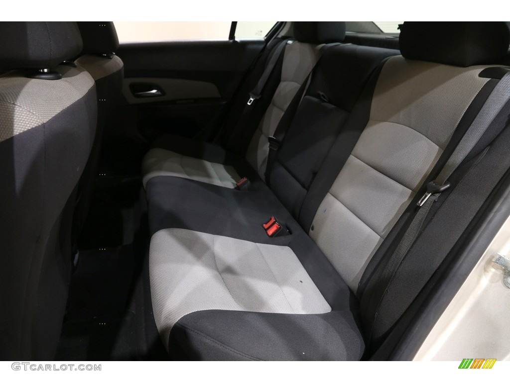 2014 Cruze LS - Champagne Silver Metallic / Jet Black/Medium Titanium photo #14