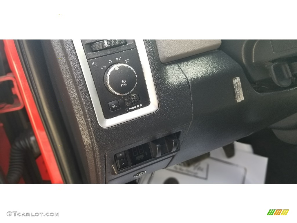 2012 Dodge Ram 2500 HD SLT Regular Cab 4x4 Controls Photo #141543305