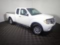 2015 Glacier White Nissan Frontier SV King Cab 4x4  photo #2