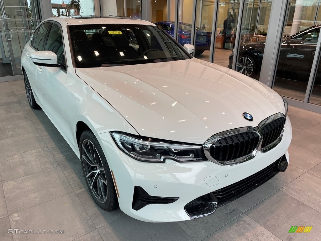 2021 3 Series 330i xDrive Sedan - Alpine White / Black photo #1