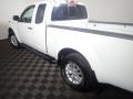 Glacier White - Frontier SV King Cab 4x4 Photo No. 16