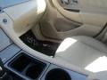 2018 Oxford White Ford Taurus SE  photo #15