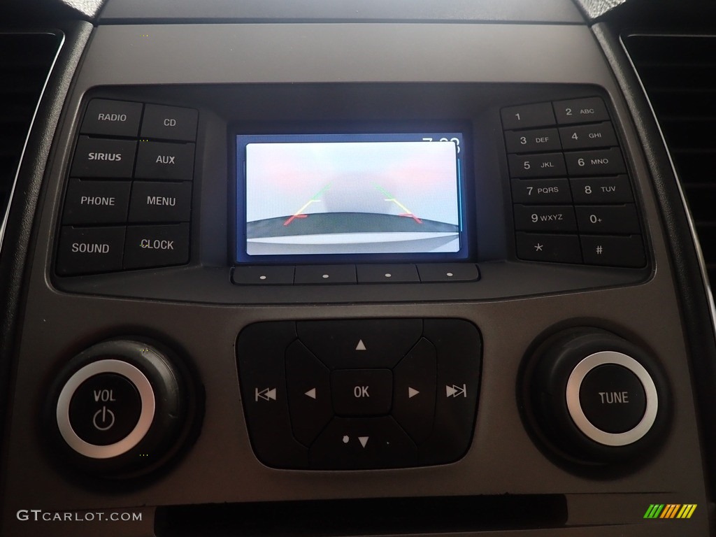 2015 Taurus SE - Ingot Silver Metallic / Dune photo #2