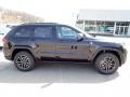 Diamond Black Crystal Pearl - Grand Cherokee Trailhawk 4x4 Photo No. 7