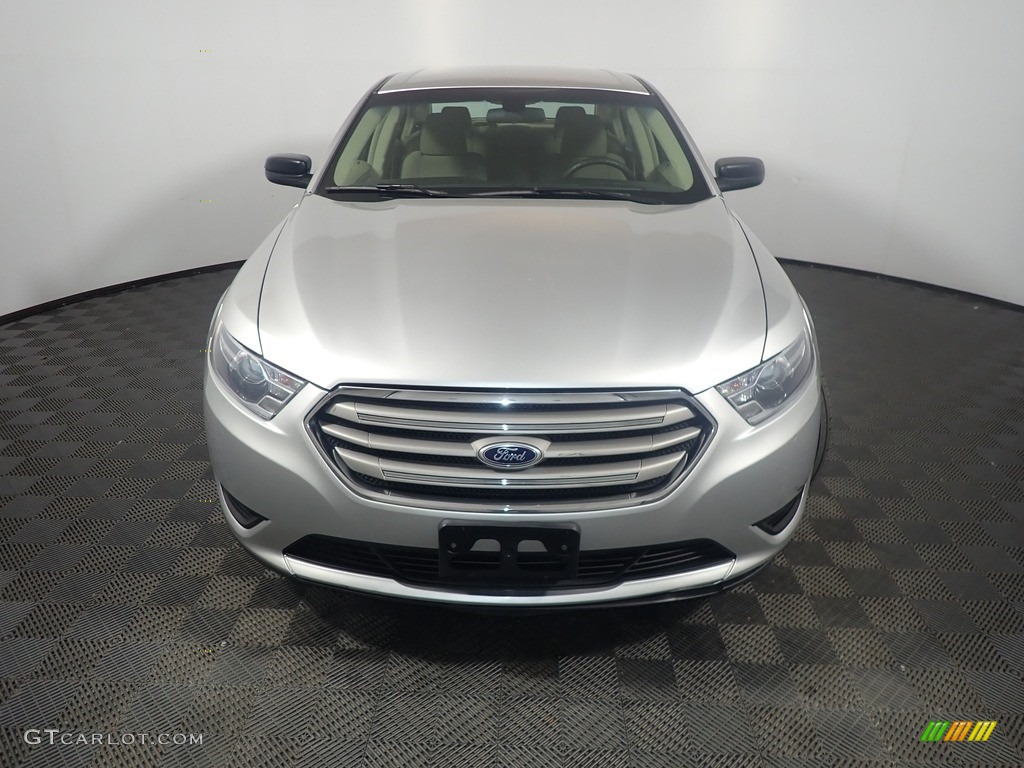 2015 Taurus SE - Ingot Silver Metallic / Dune photo #5