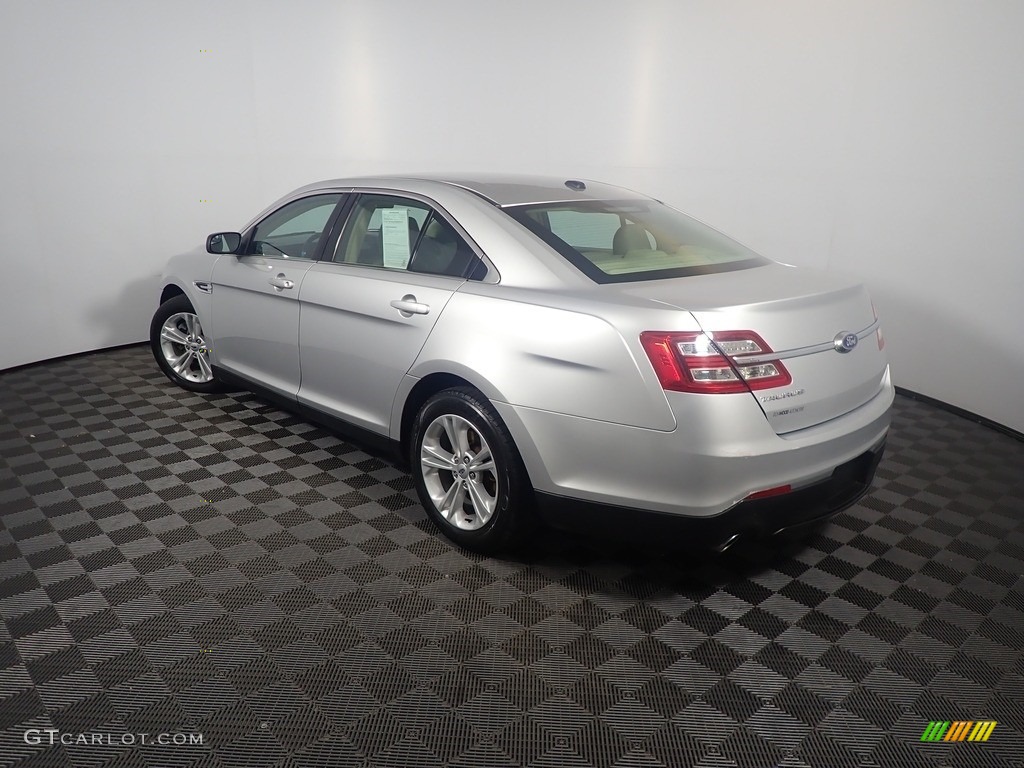 2015 Taurus SE - Ingot Silver Metallic / Dune photo #12