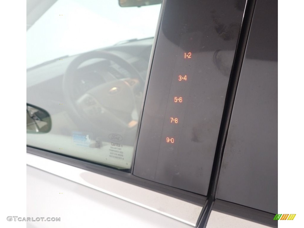 2015 Taurus SE - Ingot Silver Metallic / Dune photo #20