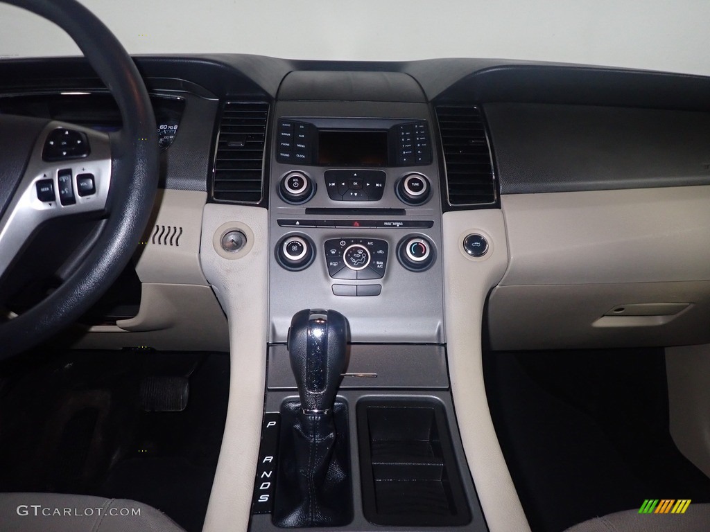 2015 Taurus SE - Ingot Silver Metallic / Dune photo #26