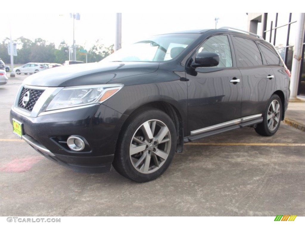 2016 Nissan Pathfinder Platinum Exterior Photos