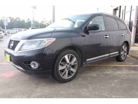 2016 Nissan Pathfinder Platinum Data, Info and Specs
