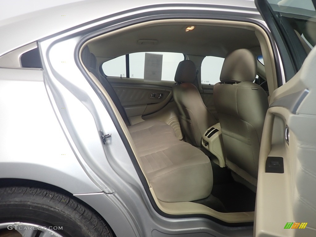2015 Taurus SE - Ingot Silver Metallic / Dune photo #38