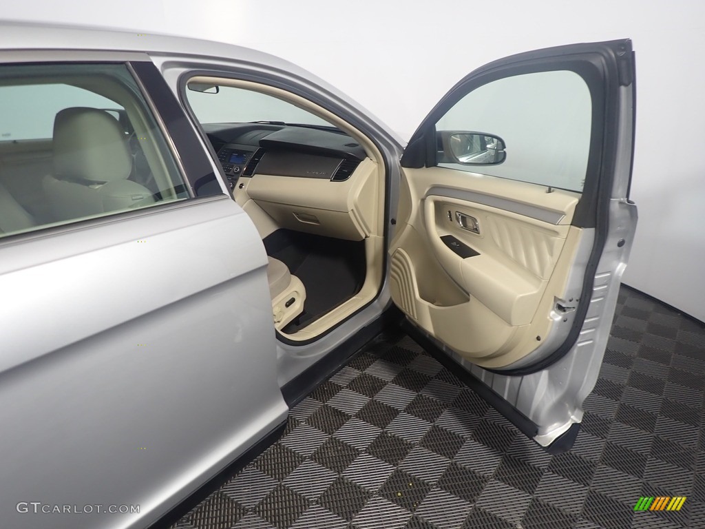2015 Taurus SE - Ingot Silver Metallic / Dune photo #39