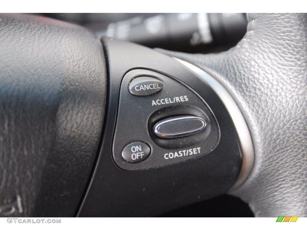 2016 Nissan Pathfinder Platinum Charcoal Steering Wheel Photo #141547485
