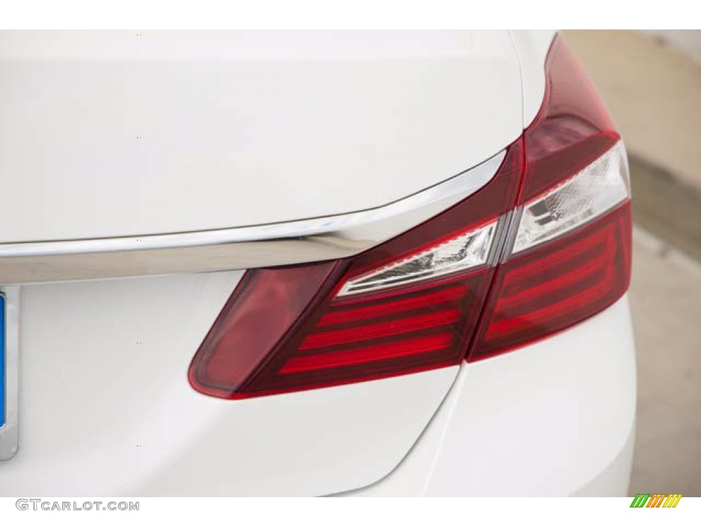 2017 Accord EX-L Sedan - White Orchid Pearl / Ivory photo #11