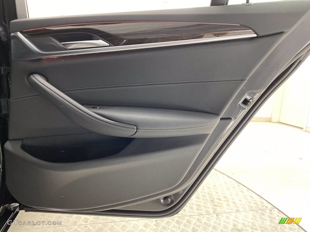 2018 5 Series 530i Sedan - Dark Graphite Metallic / Black photo #35
