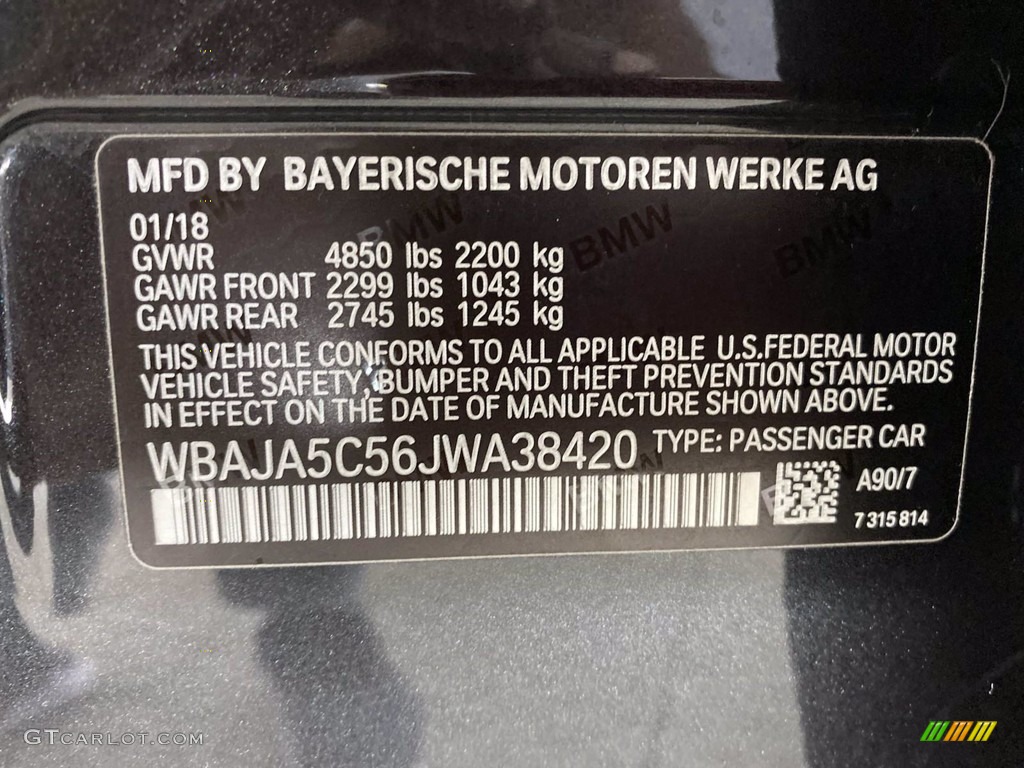 2018 5 Series 530i Sedan - Dark Graphite Metallic / Black photo #37