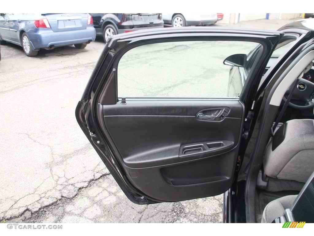 2016 Chevrolet Impala Limited LT Jet Black Door Panel Photo #141560373