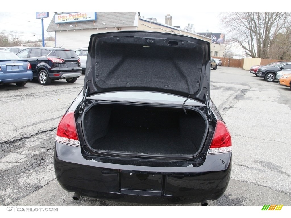 2016 Chevrolet Impala Limited LT Trunk Photo #141560406