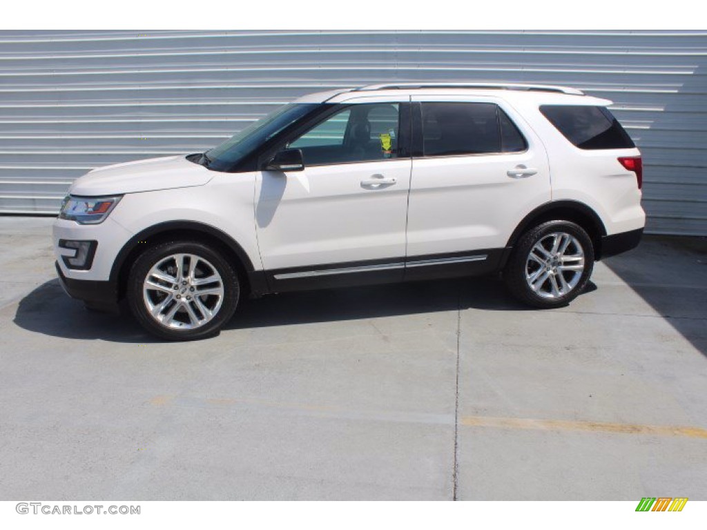 2017 Explorer XLT - Oxford White / Ebony Black photo #8