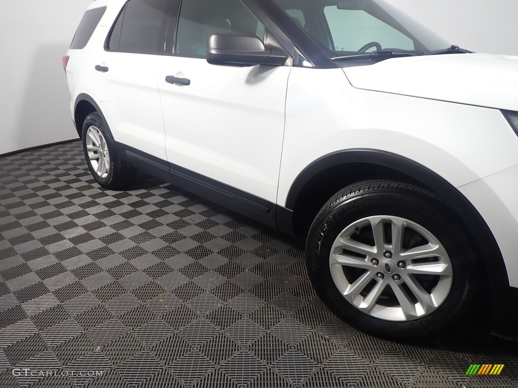 2016 Explorer 4WD - Oxford White / Medium Light Camel photo #4