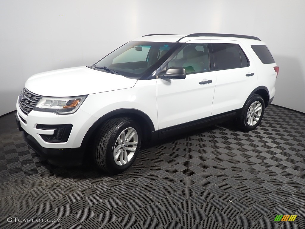 2016 Explorer 4WD - Oxford White / Medium Light Camel photo #9