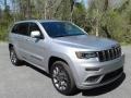 Front 3/4 View of 2021 Grand Cherokee High Altitude 4x4