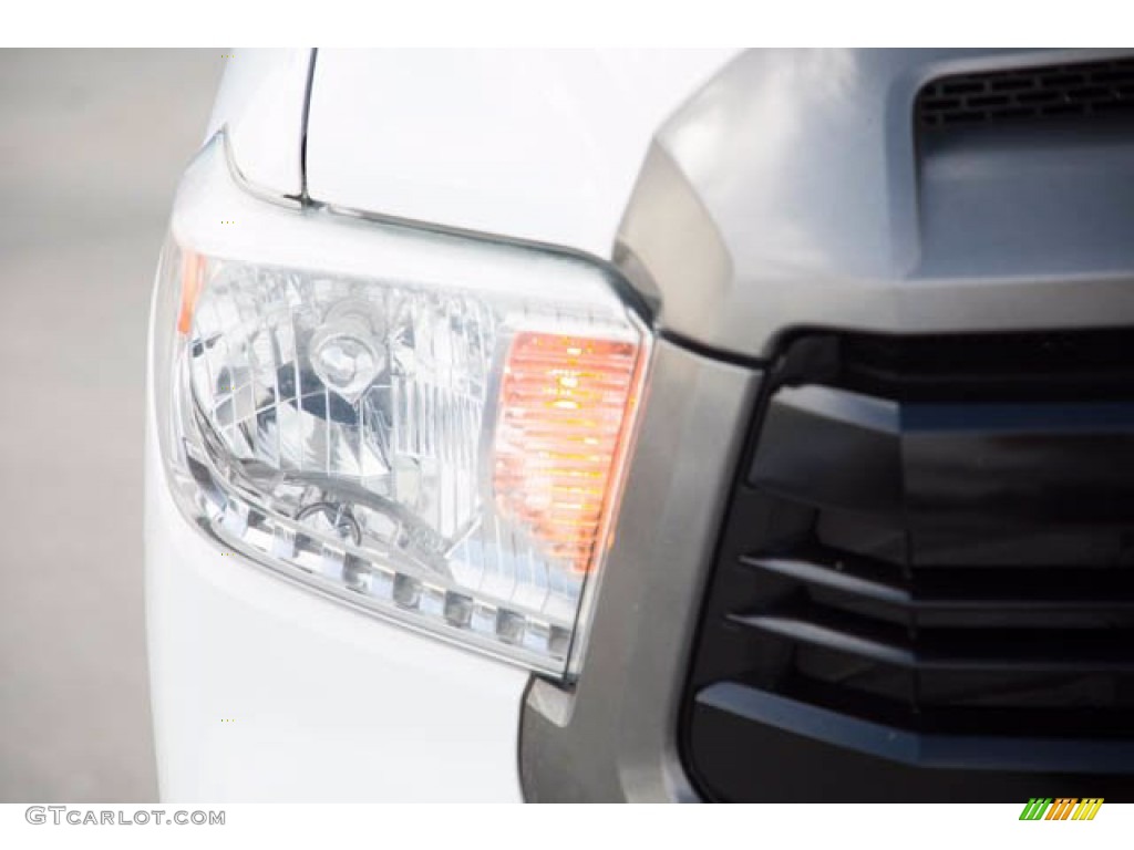 2014 Tundra SR Double Cab - Super White / Graphite photo #7