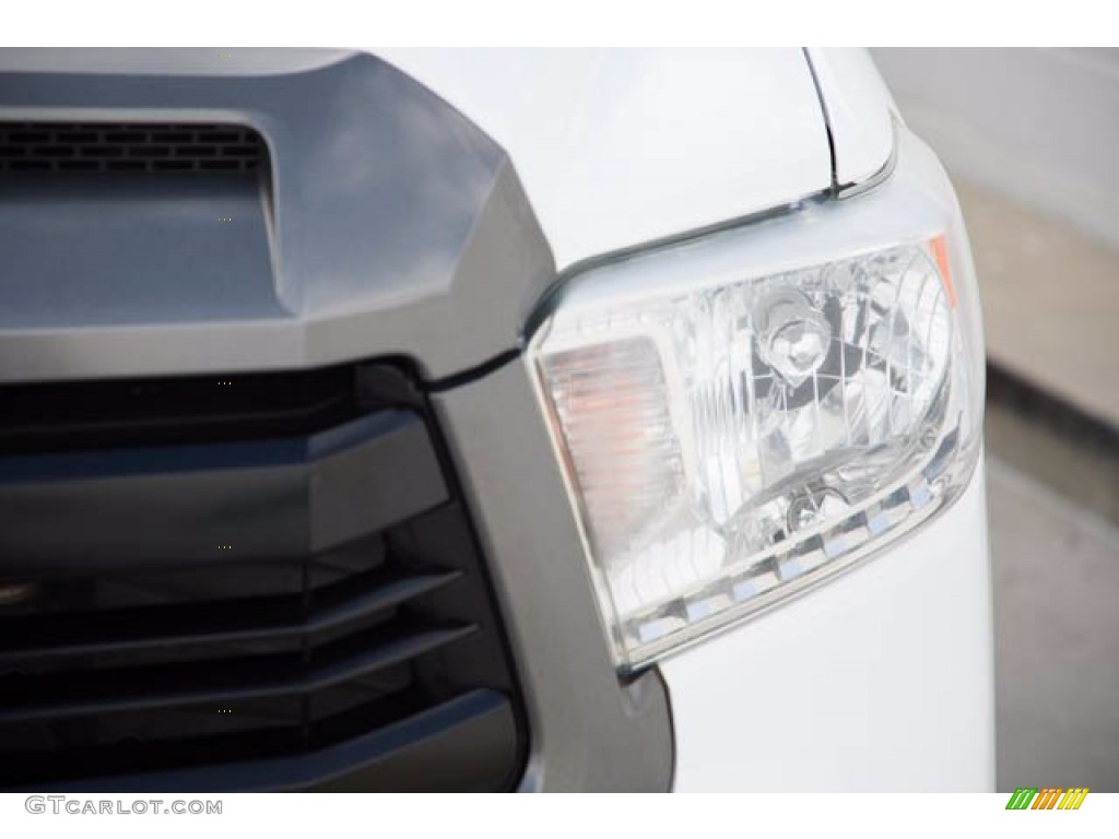 2014 Tundra SR Double Cab - Super White / Graphite photo #8