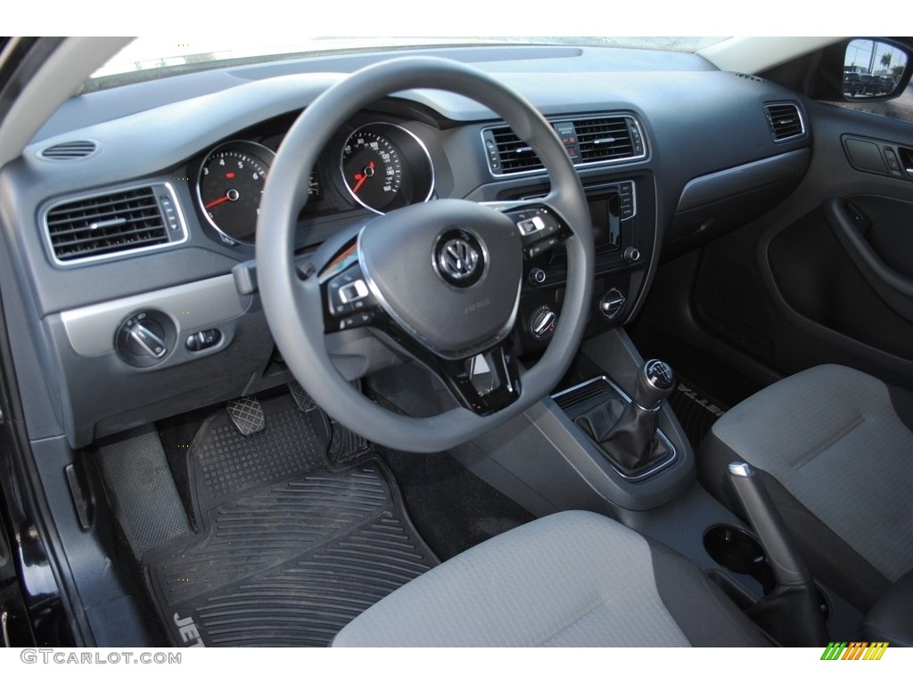 2017 Volkswagen Jetta S Dashboard Photos