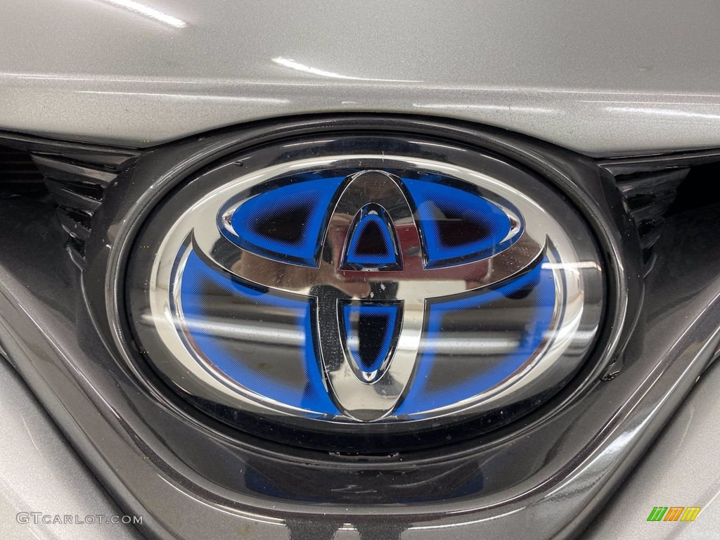 2019 Camry Hybrid LE - Celestial Silver Metallic / Black photo #8