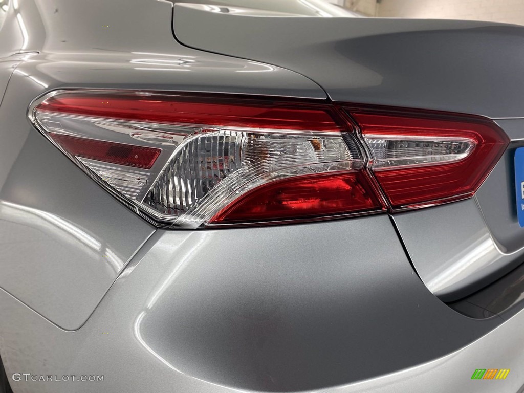 2019 Camry Hybrid LE - Celestial Silver Metallic / Black photo #9