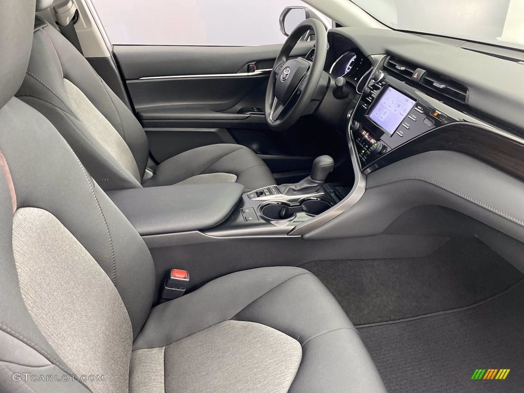 2019 Camry Hybrid LE - Celestial Silver Metallic / Black photo #31