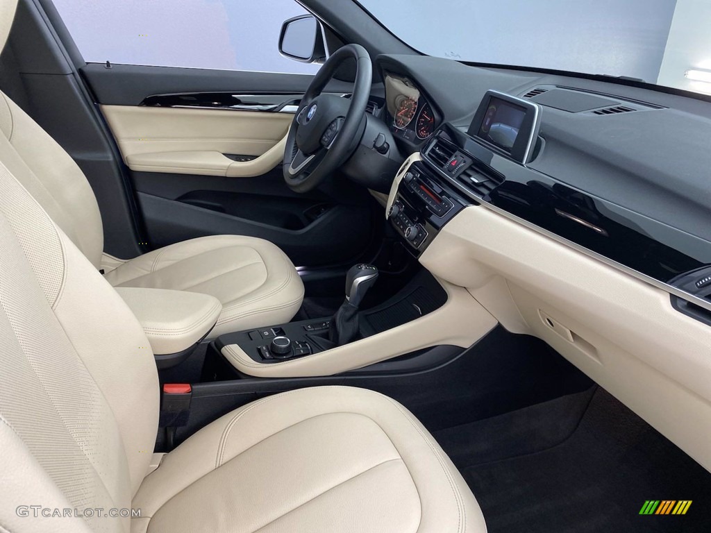 2018 X1 xDrive28i - Mediterranean Blue Metallic / Canberra Beige photo #33