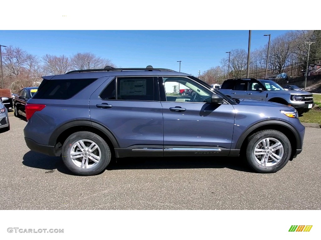 2021 Explorer XLT 4WD - Atlas Blue Metallic / Sandstone photo #8