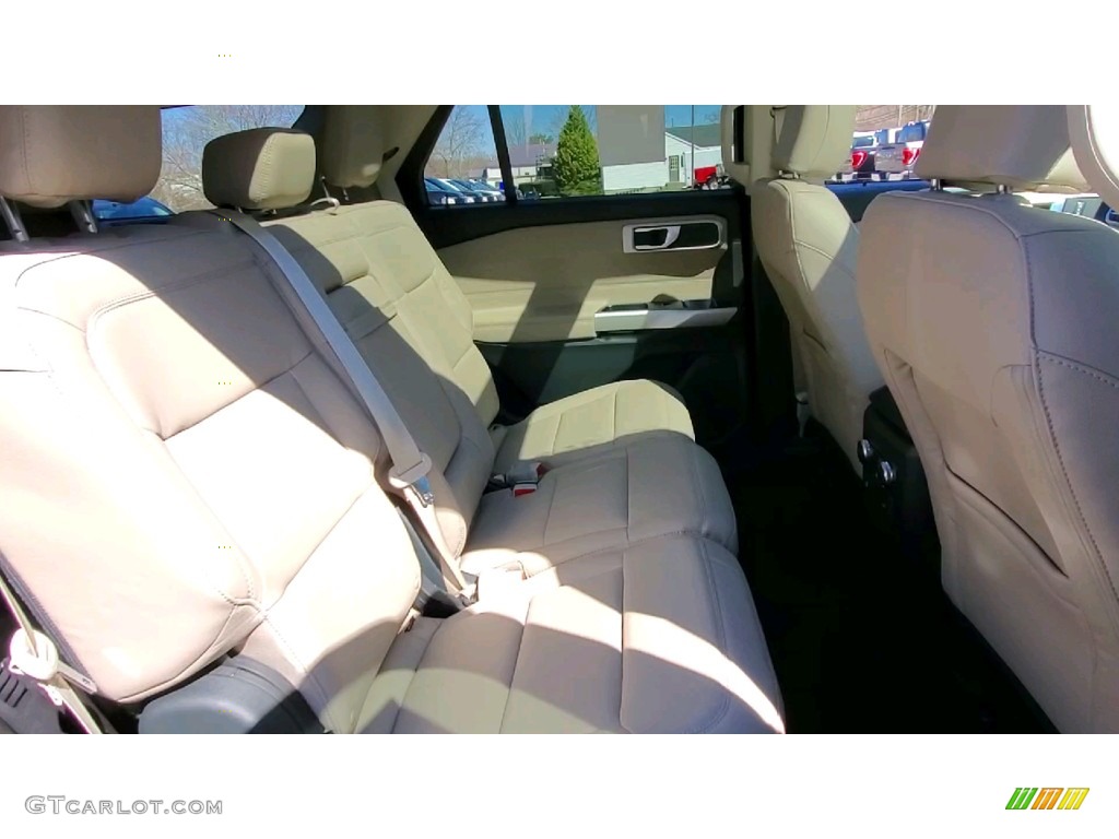 2021 Explorer XLT 4WD - Atlas Blue Metallic / Sandstone photo #24
