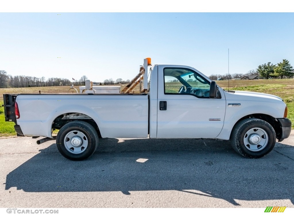 2007 F250 Super Duty XL Regular Cab - Oxford White Clearcoat / Medium Flint photo #3