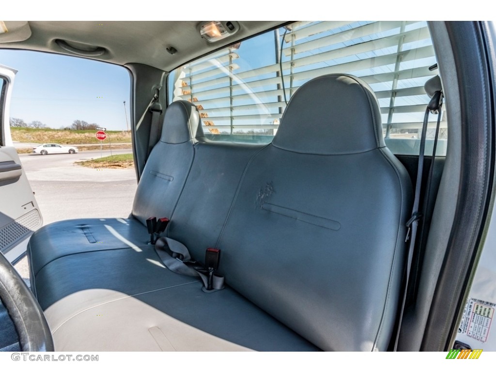 2007 F250 Super Duty XL Regular Cab - Oxford White Clearcoat / Medium Flint photo #19