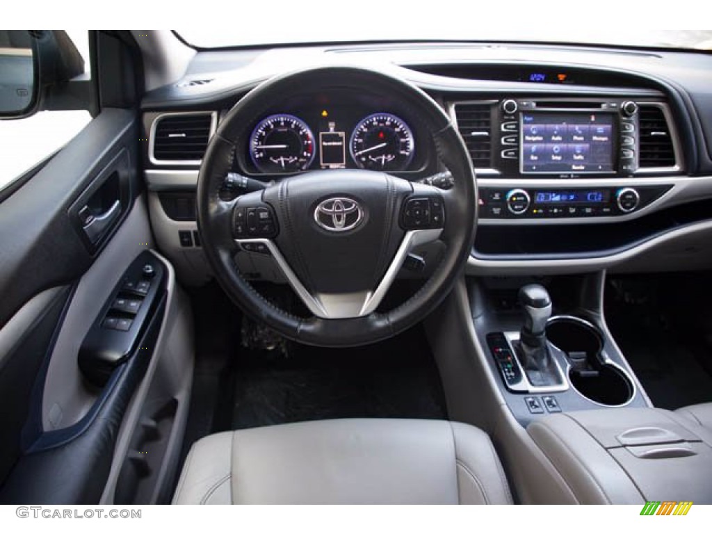 2015 Highlander XLE - Nautical Blue Metallic / Ash photo #5