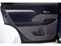 2015 Nautical Blue Metallic Toyota Highlander XLE  photo #31