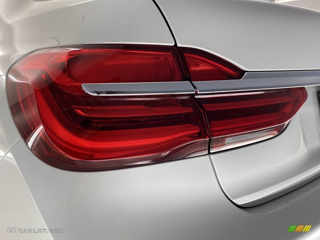 2018 7 Series 740i Sedan - Mineral White Metallic / Black photo #9