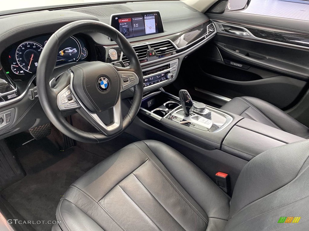 2018 7 Series 740i Sedan - Mineral White Metallic / Black photo #16