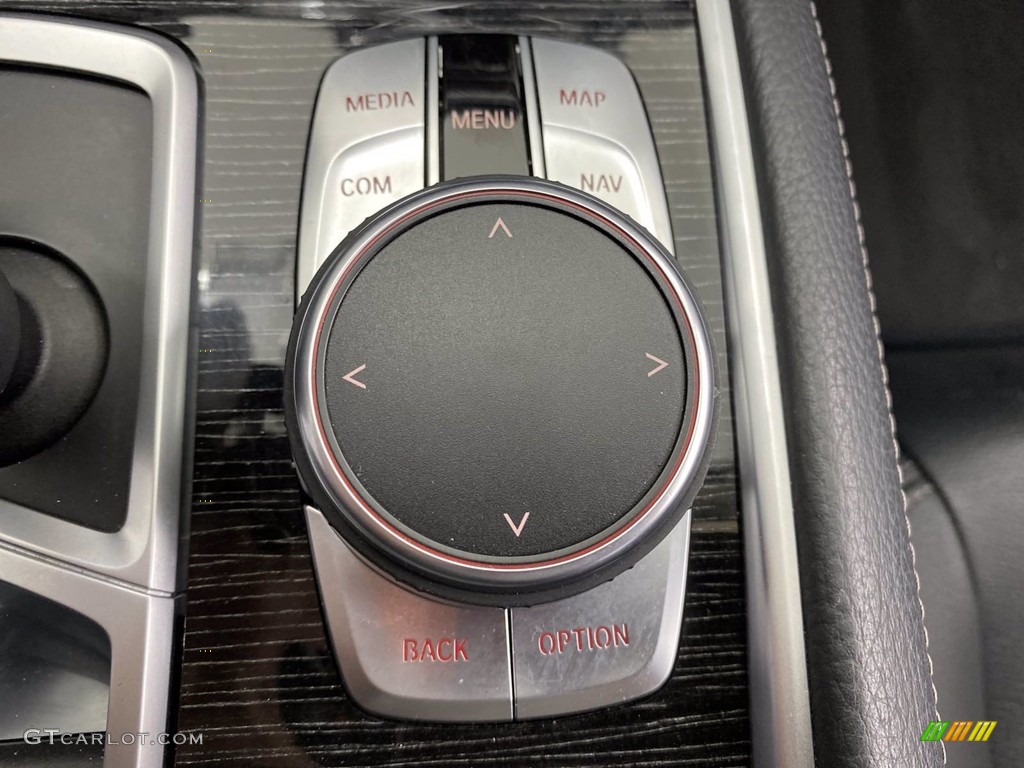 2018 7 Series 740i Sedan - Mineral White Metallic / Black photo #29